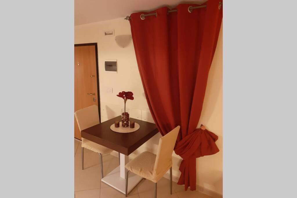 Olimpia House - Central Station Bari Zewnętrze zdjęcie